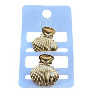 5/$25 Melody Gold Conch Shell Hair Clips